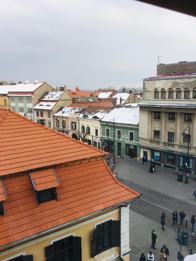 Appartement Apartament Tribunei à Sibiu Extérieur photo